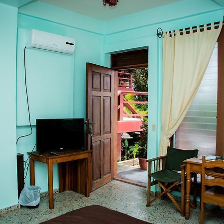 Hotel Maya Vista Tela Eksteriør bilde