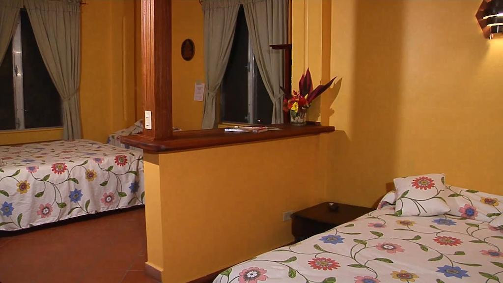 Hotel Maya Vista Tela Eksteriør bilde