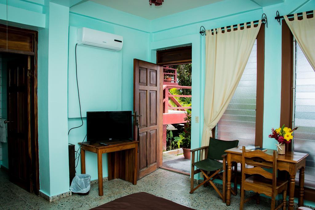 Hotel Maya Vista Tela Eksteriør bilde